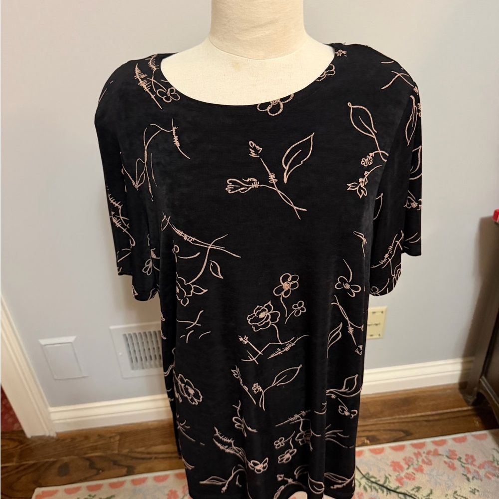Women’s Black Floral Print Long Top Ronni Nicole II SIZE 18W